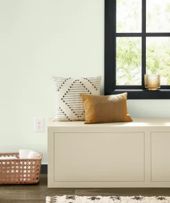 Valspar Glowing Green